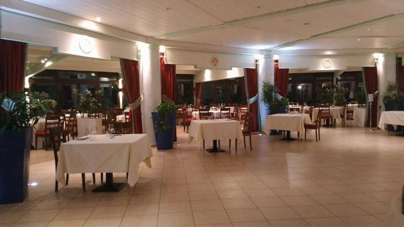 Hotel Novarello Granozzo con Monticello Экстерьер фото