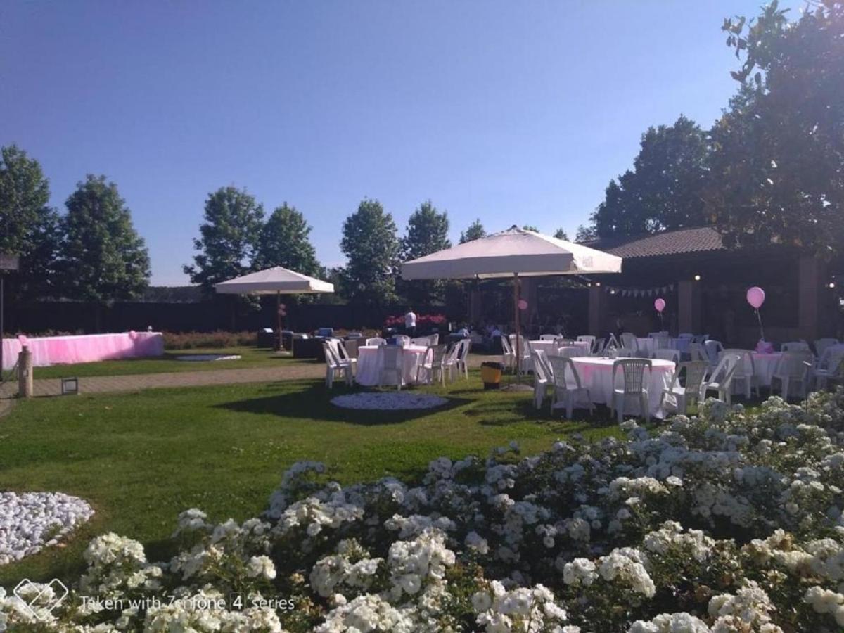 Hotel Novarello Granozzo con Monticello Экстерьер фото