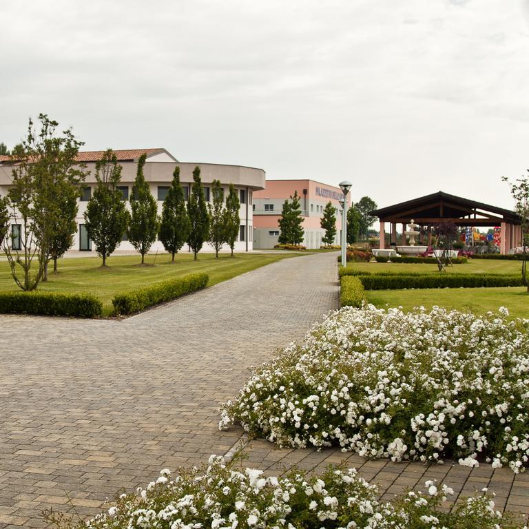 Hotel Novarello Granozzo con Monticello Экстерьер фото