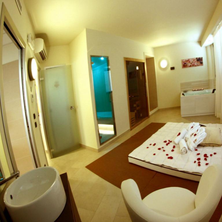 Hotel Novarello Granozzo con Monticello Экстерьер фото
